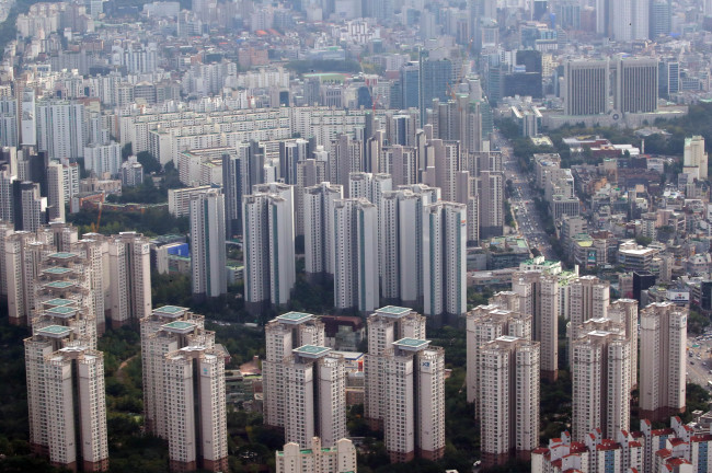 서울 강남의 아파트들 모습. 김기남 기자