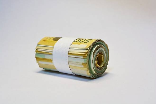 증거도 없는 말뿐인 리베이트 소동. 보고할 수도 묻을 수도 없는 난감한 상황...