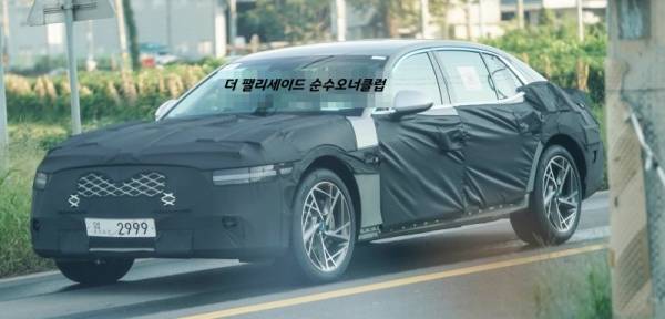 제네시스 브랜드의 차세대 플래그신 세단 ‘G90 풀체인지(개발명 RS4)’가 새롭게 공개돼 이목을 끌고 있다. (출처 ː )