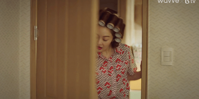 이것이 배우 황보라다. 공선영의 강렬한 등장 ⓒ출처=네이버포스트 패션의아이콘토리