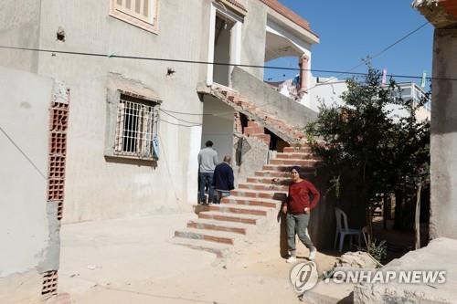 테러 용의자 아우이사우이의 튀니지 가족 집 [로이터=연합뉴스]