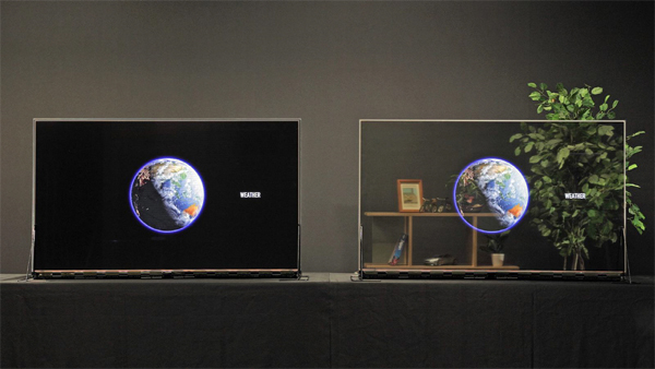 파나소닉이 공개한 투명 유기발광다이오드(OLED) 디지털 사이니지. [사진 제공 = 파나소닉]
