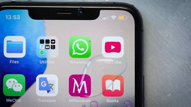 이탈리아 당국은 아이폰의 방수기능이 과장됐다고 지적했다