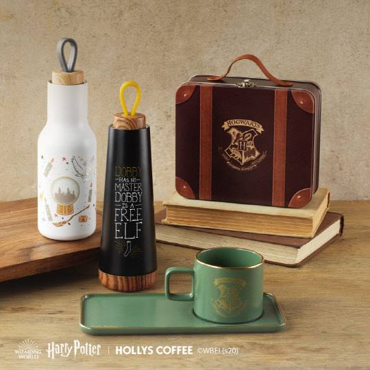 할리스커피가 해리포터 MD 4종을 출시했다. <할리스커피 제공>