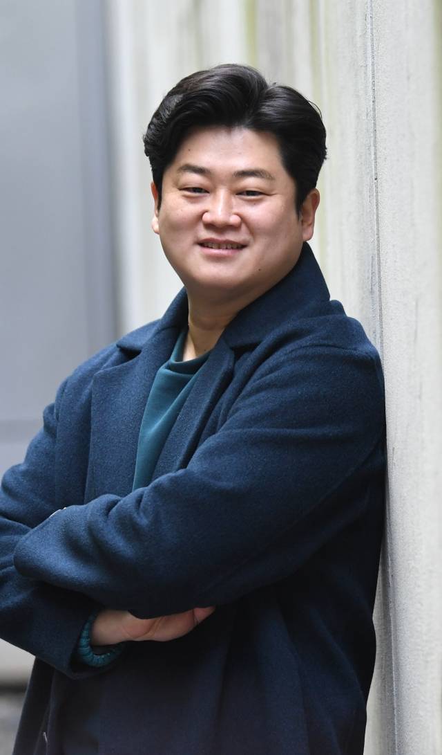 국립오페라단 '라 보엠' 무대에 오르는 테너 강요셉. 권현구 기자