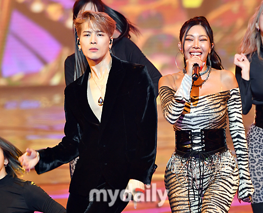 Jackson Jessie fantastic CollaboGroup GOT7 Jackson (left) and Jessie performed a great stage at the 2020 KBS Song Festival held at KBS Hall in Yeouido, Seoul on the afternoon of the 18th.