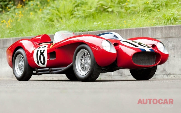 Ferrari 250 Testa Rossa Sold by RM Auctions for $12,402,500 (약 136억3530만 원)