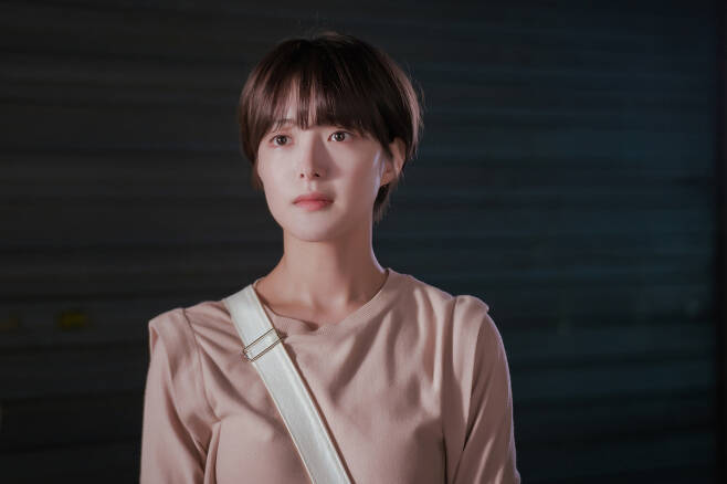 Kairos Lee Se-young Reactions to Crazy Memory Boys, TV viewer Ratings No ShameLee Se-young has told of a small episode of leaving KairosActor Lee Se-young played the role of Han Ae-ri in MBC Mon-Tue drama Kairos (playplayed by Lee Soo-hyun, directed by Park Seung-woo), which ended on December 22.Kairos is a time-crossing thriller in which a young daughter is kidnapped and a month later, Kim Seo-jin (Shin Sung-rok) and a woman Han Ae-ri (Lee Se-young), who has to find a missing mother, struggle across time to save her loved one.Lee Se-young, who made the top model in the short cut for the first time since his debut for this work, completely digested the repeated emotional scene and dangerous scene every time.On the outside, it was very brave, but the inside was very popular with the realistic picture of Han Ae-ri.Lee Se-young told the story of the shooting with the closing testimony of Kairos through the recent and written interview. Lee Se-young and Il-il answer.Why did you Choices Kairos?The script was very attractive. The whole story was attractive, and the character Han Ae-ri had elements that I wanted to try Top Model in many ways.I was able to talk to the director and have confidence and confidence in how this story will be realized and to lead a good work.- Kairos is getting the love of enthusiasts with high perfection. What do you think is the reason for the favorable response, and TV viewer ratings are poor because of the early defeat or competitive competition despite good reaction?I think it is thanks to Kahaani who got a good reputation and got a mania. TV viewer ratings would have been happy if they came out well, but there is no regret.And I think its part of what I expected, because when I was Choicesing this piece, box office wasnt the most important criterion.I am more grateful to those who have been enthusiastic about our drama and have enjoyed it than I am sorry.- What was the most important part of preparing Kairos?I thought Kahaani should be the center of the play, and since the narrative is a tight drama, I had to breathe naturally in the play rather than the character.There was a little bit of hope that I would like to show a new look to the viewers who have become accustomed to Lee Se-young Actor.One of the haircuts many people say is a small part, but in the part-time job at a convenience store, I was very careful about the details of my life, such as hiking boots.When I moved the goods at a convenience store, I could get my foot hurt, so I actually had to wear hiking boots.The staff was opposed to it, but I came up with the idea of ​​What kind of Choices would you really do?- What about the reactions of the most memorable viewers or people around you?The response to crazy was simple, but I think the impact was big. The more I got to the second half, the more I was impressed by why is it already over?And nowadays, he has a more interesting viewing with his nickname to the Billens.As the evil act of Shin-gu is revealed in the play, it is called Kilgu and it remains in Memory that everyone is more immersed together. Ah!And since our drama is generally heavy, we showed a lot of interest in making a little different from that.The director is sincere about making, he said, and it was fun.- What are the most memorable scenes or lines?Six times in total, six times remain in the most memory. Six times, the future of Seojin finds out that Aries mother dies in the future.Then, in many circumstances, Arie of the past notices that her mother will die in the future. And she pushes her back.But in that scene, Seojin tells me to go where to save my mother. In the sad way, Arie writes it again with a desperate heart to save her mother.And at 10:34, the call is cut off and Arie cries, and her feelings change from I have to find to I have to live to I have to live.I think it is a scene that is a big opportunity for Arie to grow one more.In the sixth ending, the future Seojin is caught as the killer who killed Aris mother and is chased by the police.But the future changes as Ari of the past goes to the place where Seojin informed her and finds her mother dramatically.The police who came to get Seojin, who were out of the frame, disappeared into the ashes, and they stayed in Memory because they thought it was a good time to show that the cooperation between the two was helping each other.