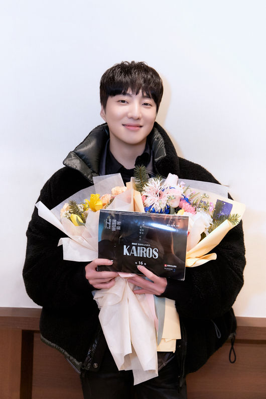 Kairos Kang Seung-yoon Thank you for saying that it has melted into the dry milk for half a year...Kang Seung-yoon proved his mature acting ability and colorful charm through Drama Kairos, and once again confirmed his presence as a singer and actor.Kang Seung-yoon played the role of Gun-wook in the MBC Wolhwa mini-series Kairos (playplayplayed by Lee Soo-hyun, directed by Park Seung-woo) which ended on the 22nd.In the play, he was loved by Arie (Lee Se-young) as a warm Nam Sa-chin assistant.In addition, he played an important role in solving the clue of the case in the drama of time crossing, and he led the favorable reception.Especially in the second half, Kang Seung-yoons delicate and dense inner Acting shone.After Aries death, he added the fun of Drama by steadily digesting his emotional spectrum as well as the action scene that does not buy his body.I met Kang Seung-yoon, who shows his own color every activity from music to Acting, and listened to the details.Q. Drama What is the impression of finishing shooting and broadcasting Kairos?Kang Seung-yoon I think I have melted into Kunwook station for about half a year.I was really grateful to have learned a lot from good people and good places, and now I am sorry to leave.I was able to shoot every moment with joy and happiness enough to say that it was the best scene personally. Q. What if there is a good scene or ambassador of the person who is personally in Memory?Kang Seung-yoon I did not go to actual broadcasting, but there is a scene that I liked most.After Aries death, theres a time to talk to Arie a month ago through Seojin (Shin Sung-rok). There, Gun-wook said, I wont do it now.I will make sure I live Arie. It was a scene where I was able to endure my feelings alone. I liked it while watching it on the shooting, and it was good to be able to do the ambassador with the will of Gun-wook.In this work, I also used to work on my body, and I used to digest it almost without a stunt in the action god that hit and hit each other with Taek-gyu (Jo Dong-in).I am praised for being natural in the field, and the scene remains in Memory Q. What was the most focused part of expressing the character called Gunwook, and whether there was any difficulty.Kang Seung-yoon I focused on not missing the person itself.When he is in the play with Ari, when Ari dies, when he cooperates with Seojin, he is in various situations.Every time I thought it was important to do the ambassador with the heart of the actual gun.Especially in the second half of the year, it was difficult not to miss the feelings of going to and from the time zone, but I did a lot of mind control alone to have the characters mind. Q. When I was working as an actor Kang Seung-yoon, what did I feel like growing up through this work?Kang Seung-yoon It is a spouse.Focusing on Acting and falling into the role seems to be a mindset that should be taken for granted, and furthermore, any field is hard and the spouse is thinking.Thankfully, the bishop and seniors gave me a lot of specific and good advice at this site, and I was in the position to make them one by one without listening to them.There are always some things to be missed, but I am grateful that there are many people who think that they have grown even more. Q. Kairos OST CAN YOU HEAR ME also received much acclaim and love. I wonder about the impressions and recording behind the scenes.Kang Seung-yoon Thankfully, the composers have left me a lot of things, and I think they have put in the contents of the drama Kairos when they actually recorded it.Like the title of CAN YOU HEAR ME, our drama is important for a minute when each others words can be delivered.I sang with an emphasis on how to draw out such meanings as much as possible.I also cared about the voice with a tone that would suit the drama, but I am grateful that the viewers sympathized and gave me a good response. Q. One word to the viewers who were with me last.Kang Seung-yoon It was a very grateful time to feel the enthusiastic love of Kairos fans.When he betrayed Arie at the beginning, he showed a harsh reaction, and after that he gave a strong support, and it was impressive that he always put his feelings into the role and poured out his feelings honestly.I could feel that I was also doing well as I was looking at those parts. I am very grateful for your warm reaction and your company with Kairos. YG Entertainment