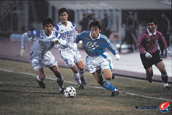 1998년 동해안더비 당시 시안블루 유니폼