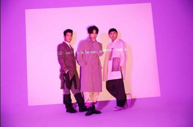 에픽하이가 18일 10번째 정규 앨범을 발표한다. 3년 3개월 만의 정규 앨범으로 2CD로 구성했다. /에픽하이 페이스북