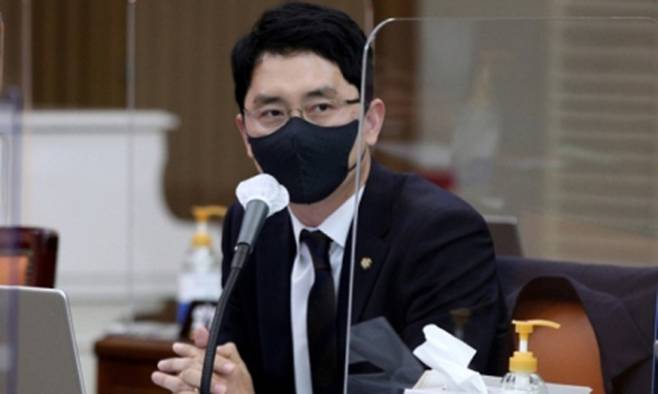 ‘인턴비서 성폭행 의혹’으로 국민의힘 탈당한 김병욱 의원. 연합뉴스