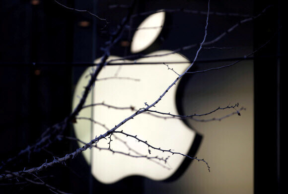 The Apple logo. (Yonhap News)