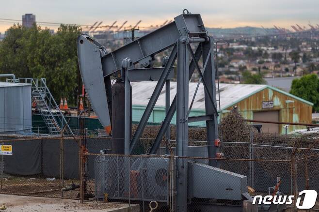 미국 캘리포니아주 시그널힐 소재 원유생산시설 © AFP=뉴스1