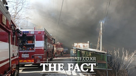 17일 오후 1시 42분경 울산 북구 시례동 한 경운기 부품 제조업체인 A산업에서 화재가 발생했다. /뉴시스