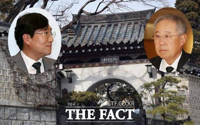 양정철(왼쪽) 전 민주연구원장이 미국 전략국제문제연구소 객원 선임연구원 합류에는 류진 풍산그룹 회장의 의견이 중요했던 것으로 확인됐다. 특히 두 사람은 양 전 원장의 CSIS 합류 결정이 발표되기 전인 지난달 21일 풍산홀딩스가 소유한 건물에서 만난 것으로 드러났다. /이철영 기자·더팩트 DB