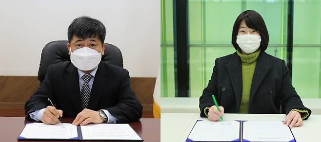 Lee Chan-kie (left), vice commissioner of the Korea Customs Service, and Lee Yoon-sook, head of shopping services at Naver Shopping, sign a memorandum of understanding to jointly boost overseas direct purchases Tuesday. (KCS)