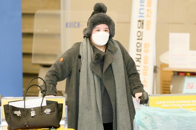 방송인 에이미가 5년 만에 한국에 돌아온 가운데, 그에 대한 관심이 여전히 뜨겁다. 한국일보 자료사진