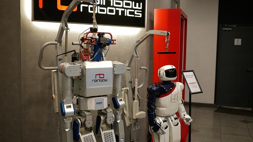 사진= 국내 최초 이족보행 로봇 레인보우로보틱스의 '휴보'