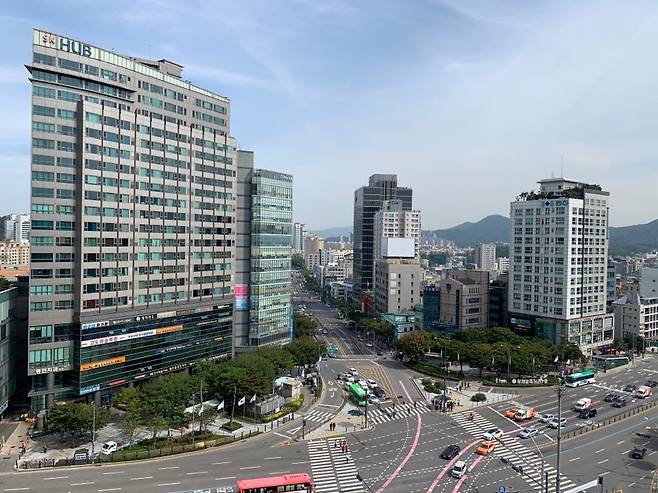 서울 서초구 양재역 인근 오피스 빌딩 전경. [헤럴드경제 DB]