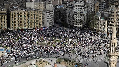 2011년 1월 민주화 시위 당시의 타흐리르 광장 [epa=연합뉴스 자료사진]