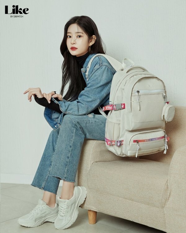 IZ*ONE Kim Min-joo, who emerged as MZ generation Wannabe due to unique visuals and irreplaceable charm, announced the birth of the new semester New Quinca by showing all-Spring and trendy daily look.Kim Min-joo in the picture proposed school styling using brand representative items with the concept of Stylish Campus Goddess.Kim Min-joo, who expresses the excitement ahead of the new semester in the background of a comfortable and warm atmosphere. He expressed her personality and charm with her brand.The scene officials who saw Kim Min-joo, who is shooting in a professional manner as well as colorful expressions and poses, said that they understood the nickname of Kim Min-joo, which fans such as  Face National Treasure and Democratic Republic.The 2021 Back-to-School digital picture with Fila and IZ*ONE Kim Min-joo can be found on various channels such as Dispatch SNS and Fila official SNS (Facebook, Instagram).