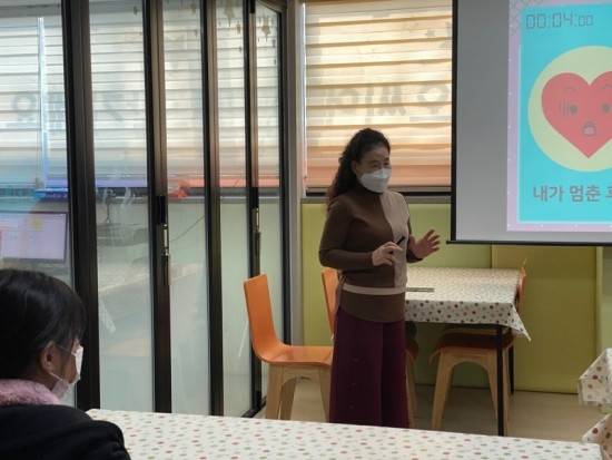 고양시(시장 이재준) 도서관센터가 오는 2월부터 작은도서관 2곳에서 아이돌봄 사업을 시행한다고 28일 밝혔다. / 사진제공=고양시