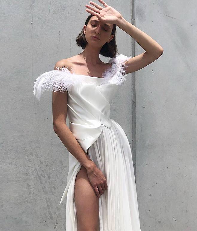 아론 리빈 화이트 2020 F/W 컬렉션/사진=아론 리빈(Aalon Livne)