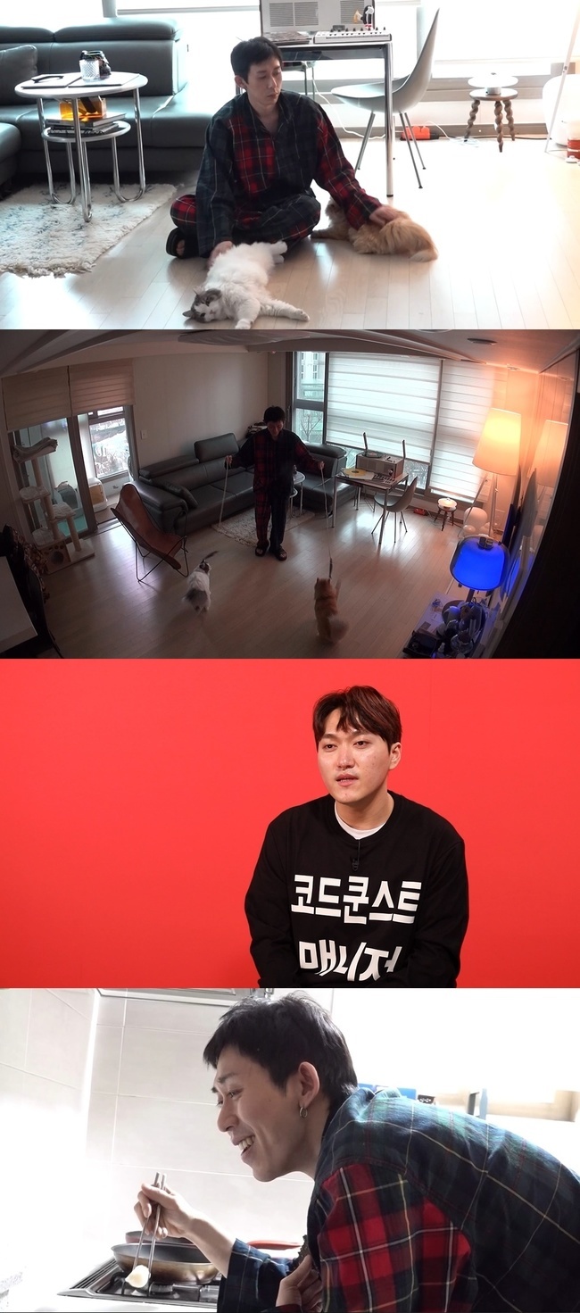 Point of Omniscient Interfere Code Kunst will release daily life for the first time.MBC Point of Omniscient Interfere (planned by Park Jung-gyu / directed by Noshi Yong, Chae Hyun-seok / hereinafter Point of Omniscient Interfere) broadcast on February 6th, 139th show show the reversed Haru of producer Code Kunst.Code Kunsts manager said, I was so curious about what my brother was doing because he was late for Breakfast.Code Kunsts Breakfast, which was followed by the Point of Omniscient Interfere camera, was filled with surprise and laughter.As it turned out, Code Kunst played with two companions and played a role as a sincere butler.In addition, he revealed a unique Breakfast diet that made MCs burst into bread.Especially, Code Kunst, who is standing in front of the sink and eating Breakfast, is caught and amplifies the curiosity.