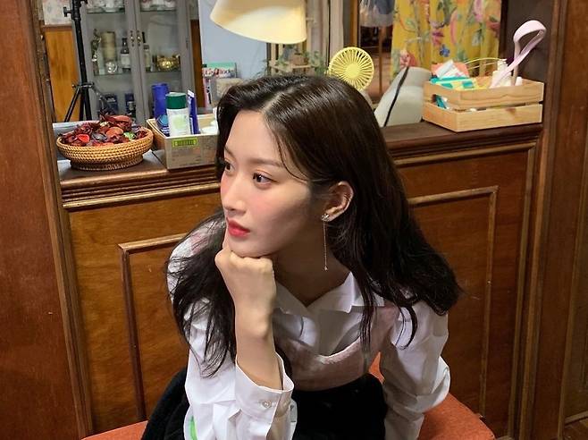 Actor Moon Ga-young greeted the end of Goddess Kangrim.On the 5th, Moon Ga-young posted several photos on his Instagram with an article entitled Really Goodbye (hands).The photos show various Moon Ga-young, boasting a sophisticated beauty that emanated from urban charm, and also making a look of a face that was crumpled.I also recalled memories by posting photos taken with Park Yuna, Kang Min-ah and several colleagues in Goddess Kangrim.Park Yuna expressed a warm friendship by leaving comments such as I loved you, Ju Kyung-ah and Kang Min-ah I am so happy.On the other hand, TVN Goddess Kangrim, which Moon Ga-young has been breathing with Cha Eun-woo, broadcast the last episode on the 4th.