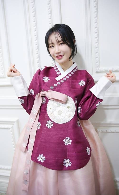 가수 예지가 MK스포츠와 한복 인터뷰를 진행했다. 사진=제이지스타