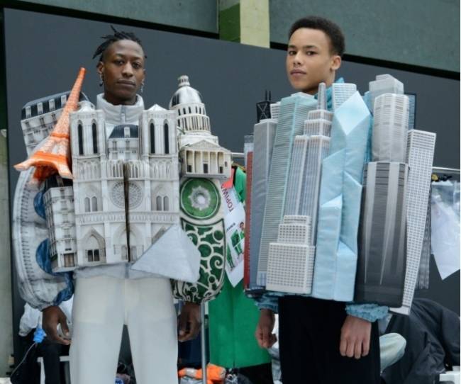 루이비통 남성의 F/W 뉴욕 시티 스카이라인 푸퍼 재킷(오른쪽)/사진=루이비통 패션쇼