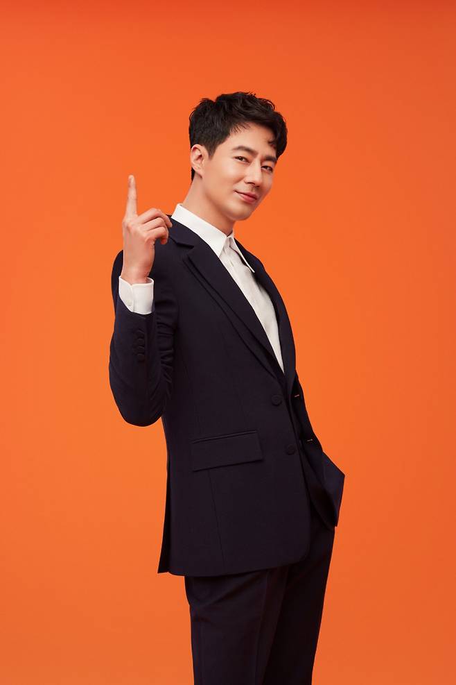 Actor Jo In-sung is working as the exclusive model of Chicken breast brand Ranking Chicken Com.Jo In-sung has become the new face of Ranking Chicken Com, a Chicken breast platform, the IOK company said on Wednesday.Jo In-sung is a healthy and trustworthy image and is loved by various age groups.The meeting between Ranked Chickencom and Jo In-sung, who are responsible for consumers healthy eating habits, is expected to have good synergy, he said.Jo In-sung has recently completed commercial shooting, and new campaign videos will be on air from March through various media such as TV and YouTube.In addition, it will meet with the public through various promotional activities of Ranking Chicken Com.Ranked Chicken Com is a Chicken breast specialist platform launched in 2011, and various Chicken breast brands are available to provide consumers with easy and reasonable purchases of products.On the other hand, Jo In-sung shows various aspects through TVN entertainment program How Do You Do It, which is broadcast every Thursday at 8:40 pm.