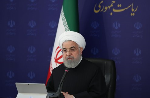 하산 로하니는 2013년부터 2번 연임한 이란의 중도 온건파 대통령. 사진은 지난해 3월 23일 열린 내각 회의에서 "코로나19 위기에 처한 이란을 돕겠다는 미국의 제안은 거짓"이라고 발언하는 모습. (사진=이란 대통령실 제공)