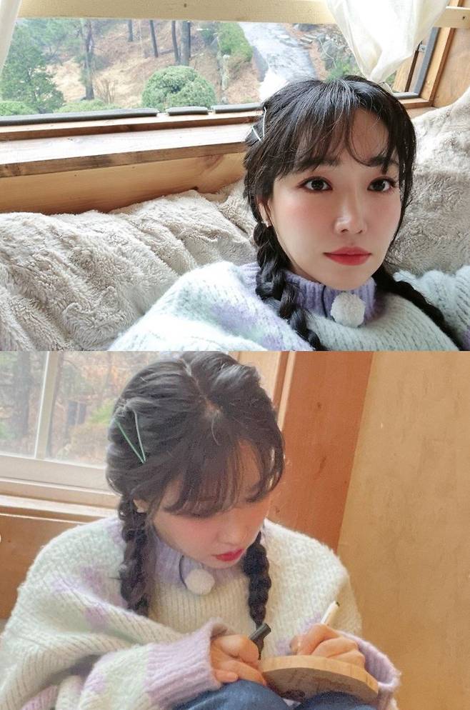 Yuli Lee posted an article called Lee Yu-ri on his Instagram on the afternoon of the 4th.The two photos, which were released together, show Yuli Lee, who is proud of her beauty during her hair like a girl with her braided hair.On the other hand, Yuli Lee recently appeared on KBS2 New Years Day.