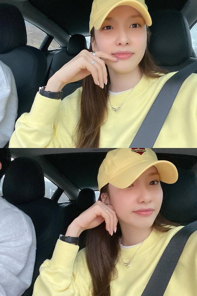 Jisuk, a group from Rainbow, unveiled his daily routine.Jisuk released two photos on his instagram on the 4th without any comment.In the photo, Jisuk is staring at the camera in the vehicle wearing a hat of the same color as a yellow man-to-man.Jisuk, who is wearing a seat belt carefully and smiling with a gentle smile, attracts attention. Jisuks extraordinary visuals, which are yellow, also impress.Jisuk made a marriage with programmer This is all we, who met in October last year with an acquaintances introduction.The two men appeared on MBC Bring if they are broken before marriage and showed a sweet love affair.=