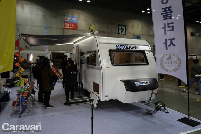 새로운 국산 카라반 AUTOCREW