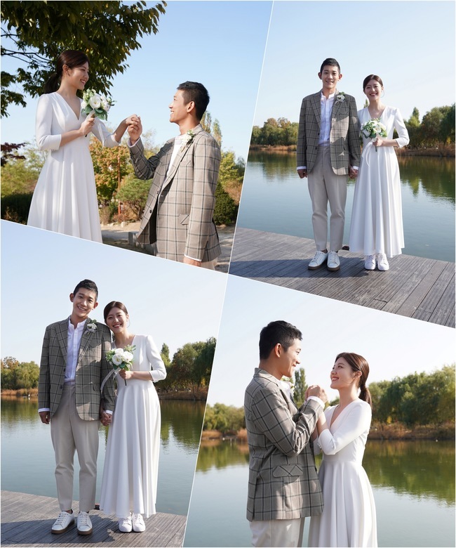 Path Out of Way surprises the Wedding dress photos of Nam Ji-hyun and Kim Beom-Su.The first work of JTBC drama Festa 2021, which will be broadcast on March 15, the two-part drama Path Out of Way (playplayplayed by Choi Iso/directed by Jang Ji-yeon) is a comic chase road drama in which the mother and daughter chase the groom who ran away after the back of the head on the wedding day.The still photo shows the scene of Wedding dress shooting by Bae Suzy (Nam Ji-hyun) and former Sacrament (Kim Beom-Su).Bae Suzy and Sacrament, who smile brightly while holding each others hands tightly. Although not gorgeous, their love-filled eyes toward each other are like those of any lover who is about to marry.The wedding of two people who thought they would be so happy flows in a completely different direction as Sacrament disappears.It raises curiosity about what happened to a couple who were happy with each other even if they did not have anything.In a ridiculous situation that he was a groom who ran away on the day of the wedding, Bae Suzy is planning to go out to find his mother Kang Kyung-hye (Park Ji-young) and Sacrament.However, the mother and daughter are so different from the age, personality, value, one to ten, and if they meet, they will be thrilled.What kind of story will such a mother and daughter tell on the first trip that they left alone in an unexpected event?