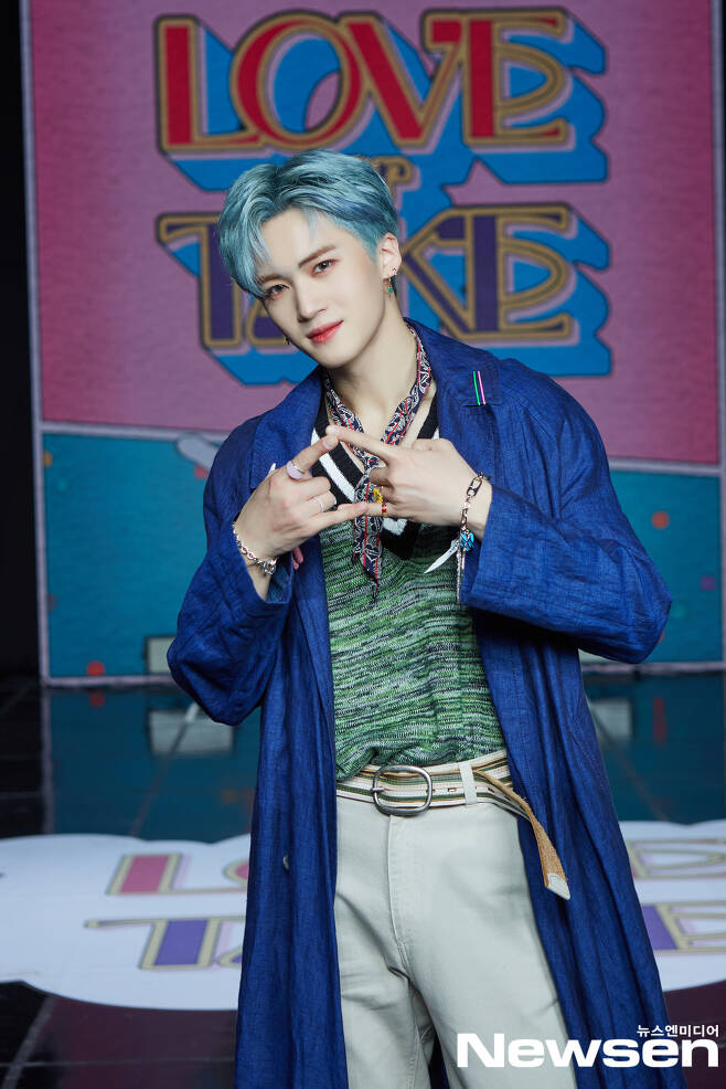 Pentagon 11th Mini album LOVE or TAKE release commemorative media showcase was held online on the afternoon of March 15th.Pentagon poses during photo time on the day.Photos: Cube Entertainment