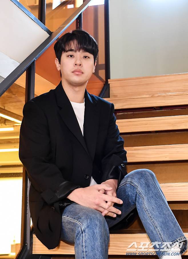 배우 박정민이 3일 오후 서울 강남구 논현동 샘컴퍼니에서 스포츠조선과 인터뷰 전 포즈를 취하고 있다. 논현동=박재만 기자 pjm@sportschosun.com/2021.03.03/