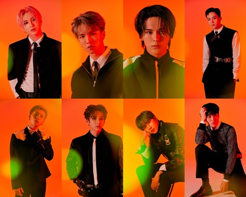 Group D-Crunch (D-CRUNCH) has unveiled a new concept photo of chic charm.Ai GRAND Korea, a subsidiary company, released eight images of the second concept photo Nightmare version of D-Crunchs fourth Mini album DAYDREAM (Day Dream) through its official SNS account at 0:00 on the 26th.The photo shows the D-Crunch members who are emitting intense charisma under red lights.D-Crunch, who caught the eye with a soft charm in the previously released Memory version concept photo, showed a charm of reversal by bringing a chic Aura in the Nightmare version.The album consists of three dream concepts, and the second concept photo Nightmare is left alone and likened the reality that it wants to deny as a nightmare, expressing I want to wake up if it is a dream, but I can not escape because it is a reality, not a dream.D-Crunch, who expresses the concept of nightmare with intense eyes and expression, will continue to release concept photos sequentially.Expectations are drawing attention to the activities of D-Crunch, which will show a variety of charms through the new Mini album DAYDREAM.D-Crunchs fourth Mini album DAYDREAM will be released on April 6th at 6 pm on various online music sites.