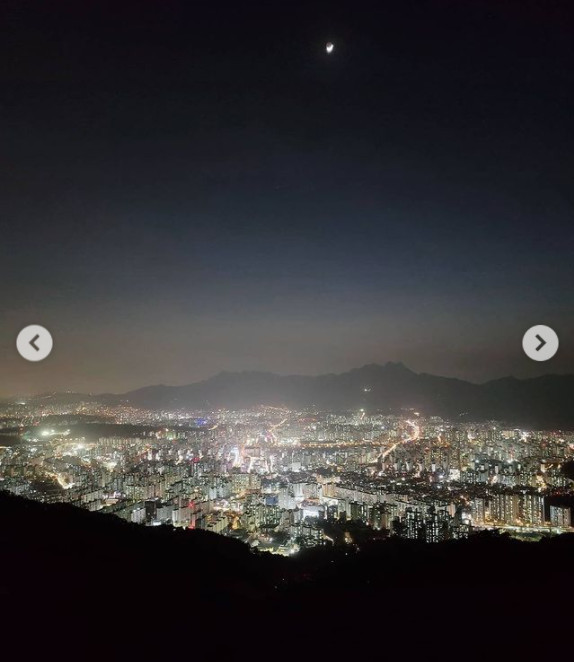 Actor Lee Si-young shares Bulam Mountain summit The Night WatchLee Si-young told the Personal Instagram on April 6, Seoul The Night Watch is one of the three fingers.I was personally better at Mount Bulam than Inwang, and once there are all the places open, the whole of Seoul comes into my eyes. There are many places where you can sit or lie down.If you sit here and drink a can of beer and see the shiny Seoul, all the worries of worry will be blown away at this moment. Now!It is.In the photo posted along with this, Lee Si-young, who climbed to the top of Mount Bulam, is shown as a picture of Lee Si-young posing on the top.In particular, the Bulam Mountain The Night Watch, which he contains, provided healing.The netizens who watched this responded It looks like a picture, It is the best, I climbed early in the morning and my sister has been sleeping until now.Meanwhile, Lee Si-young has one son after marrying Cho Seung-hyun, a restaurant businessman in 2017.