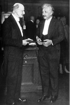 1929년 막스플랑크와 아인슈타인. 과학동아DB