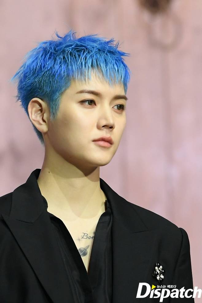 The group NUEST Rennes poses at the showcase of the release of the regular 2nd album Lucas Castromán held at Yes24 Live Hall in Gwangjang-dong, Gwangjin-gu, Seoul.Rennes caught her eye with a blue hairstyle.Meanwhile, NUEST will announce Lucas Castromán Size on various music sites at 6 p.m. today (19th).The title song Inside Out is a song of the Chill House genre that depicts the appearance of running to the opponent who pretended to be okay before the farewell but realized his true heart that he wanted to be with his opponent and was waiting for me.Sexy flows.romantic visualThe charm of Takashima Castle