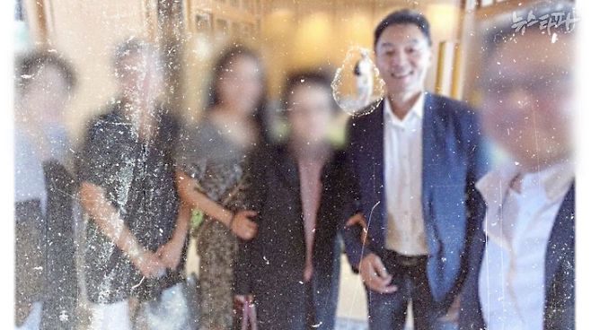 △ 2018년 SNS에 올라온 설 씨 일가의 가족 사진.