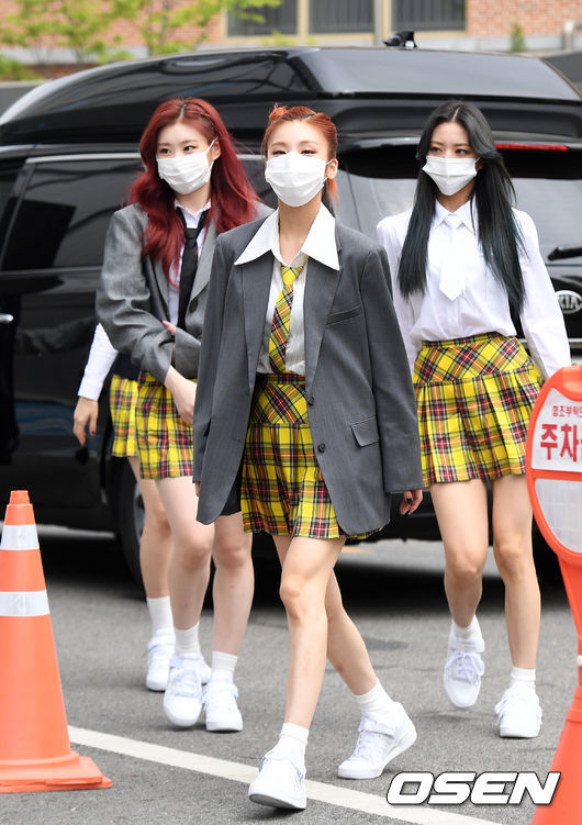 On the afternoon of the 22nd, Men on a Mission was broadcast at the Gyeonggi Province Goyang Ilsandong-gu JTBC studio.Group ITZY is heading to the recording studio.