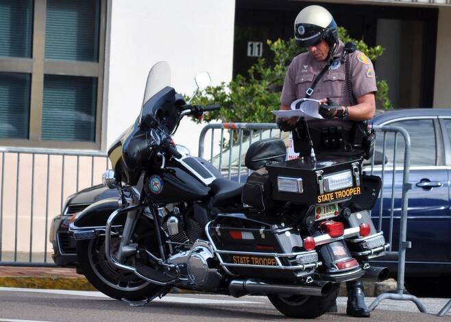 미국 플로리다 교통경찰 인터넷 갈무리. 재판매 및 DB 금지.