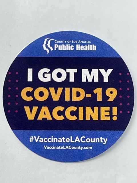 코로나19 백신 접종자에게 로스앤젤레스 카운티 공중보건국이 제공하는 스티커.