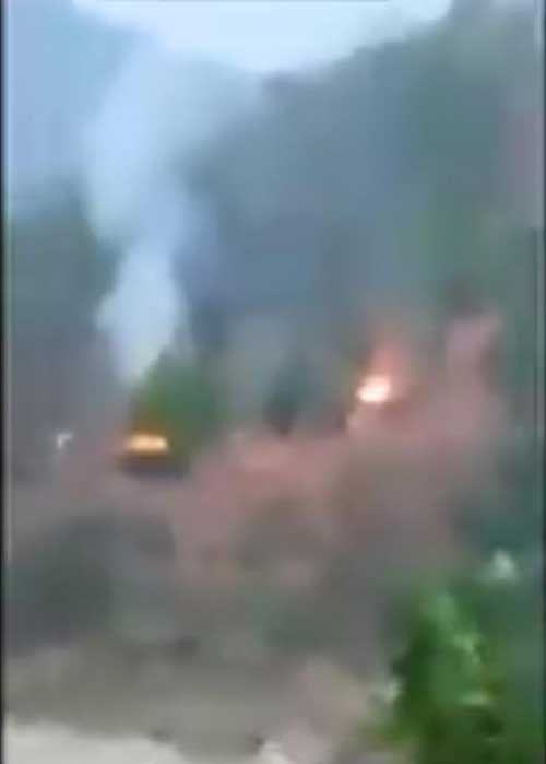 카렌족 반군 공격으로 불타는 미얀마군 전초기지 모습