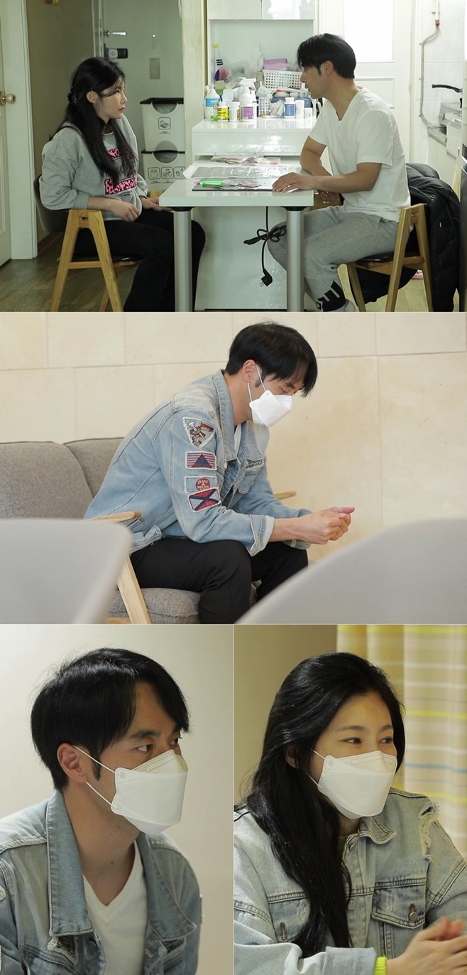 Would Yoon Joo-man Couple, who desperately wants to be 2 years old, have succeeded in in vitro procedures?KBS2 entertainment program Saving Men Season 2 (hereinafter referred to as Mr.House Husband 2) depicts the story of Yoon Joo-man Couple, who visited Hospital to confirm the results of the in vitro procedure.Yoon Joo-man, who was surprised to see his wife Kim Ye-rin, who is returning home from the previous shooting and cleaning the bathroom, said, Why are you cleaning?Kim Ye-rin, wife of Yoon Joo-man, who was greatly discouraged by the results of the difficulty of natural pregnancy in the last prenatal inspection, was waiting for the results after receiving a recent in vitro procedure.In particular, Yoon Joo-man was more worried because he had been to the emergency room for more than a while.Yerin, who was sitting at the table while Yoon Joo-man was doing housework, told the doctor to come with her husband at this examination.After that, Yoon Joo-man Kim Ye-rin Couple headed to Hospital.Yoon Joo-man, who was waiting in the waiting room while Kim was receiving the inspection, was nervous as he recalled breaking the glass before coming.The doctor who met Couple who came into the examination room to confirm the results said that he was worried that the success rate of pregnancy was less than 20% when he saw various figures, and the tension of Couple increased even more.The Yoon Joo-man Couple is drawing keen attention to what results they might have heard from the doctor on the day: 9:15 p.m. broadcast on the night.